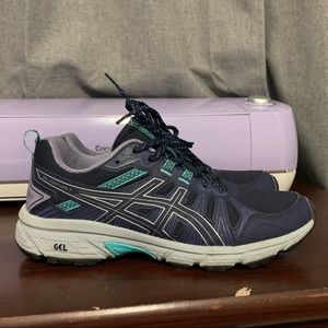 ASICS Tennis shoes